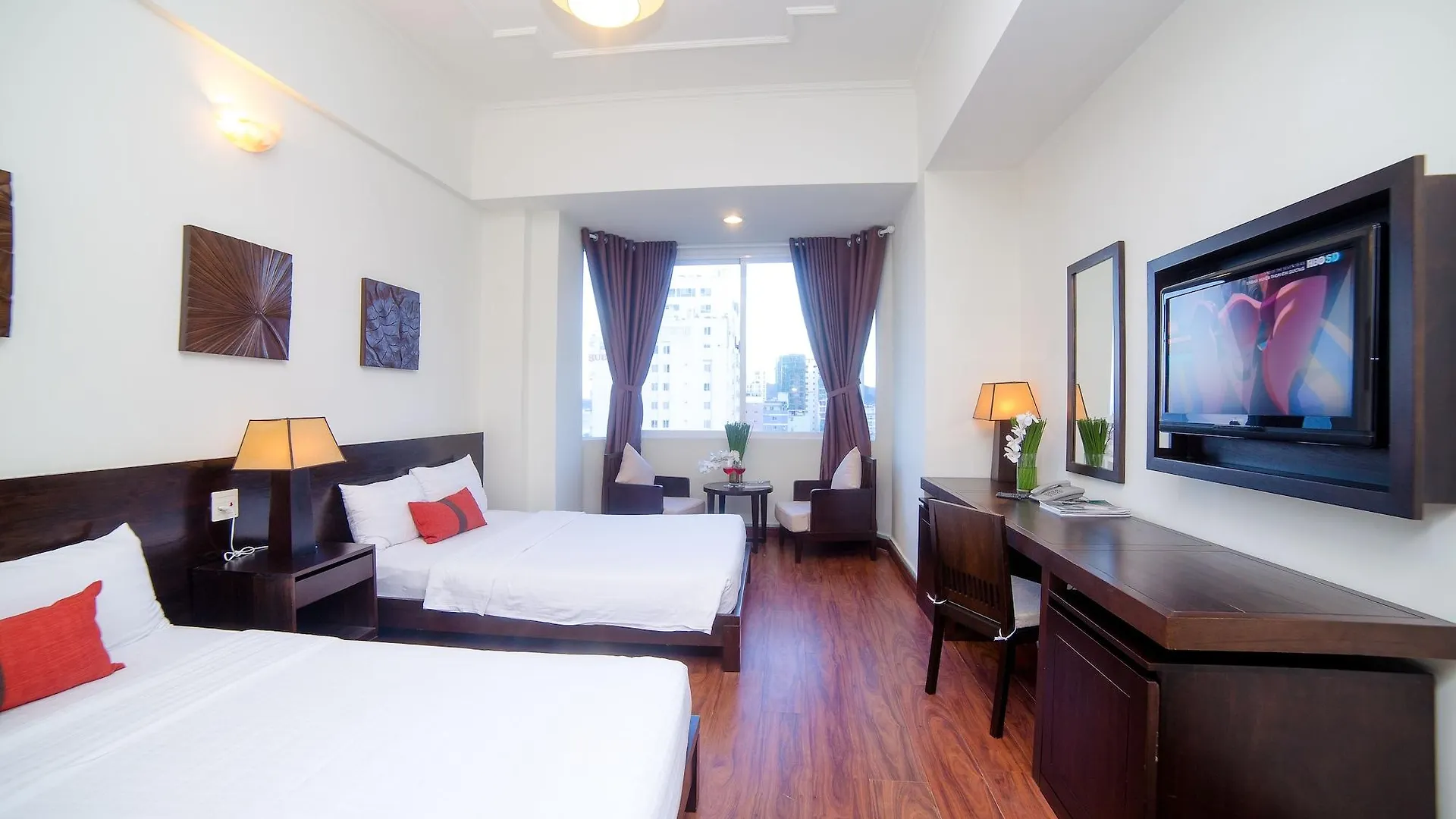 The Light Hotel נה טראנג