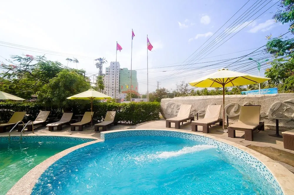 The Light Hotel נה טראנג