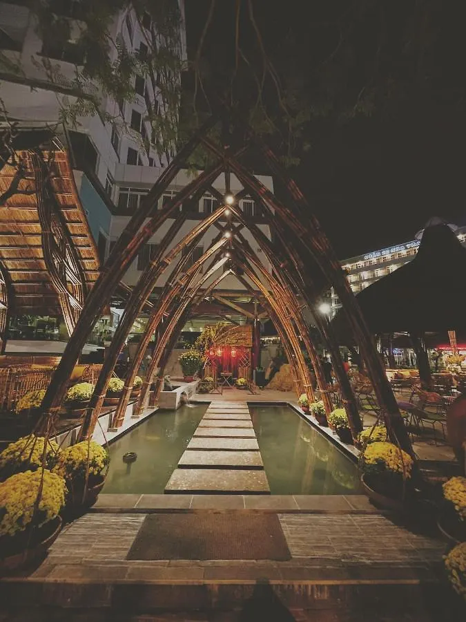 The Light Hotel Nha Trang 4*,  Vietnam