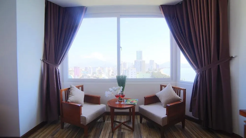 The Light Hotel Nha Trang