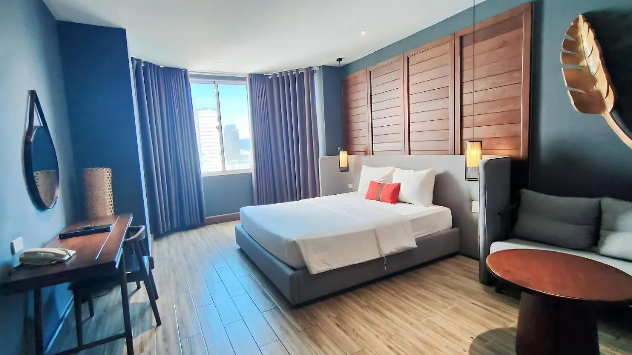 The Light Hotel Nha Trang