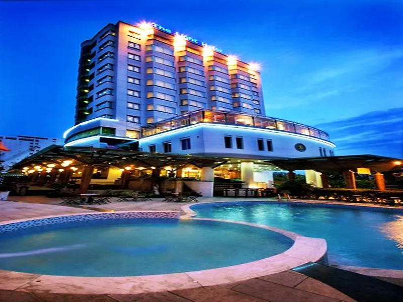 The Light Hotel Nha Trang
