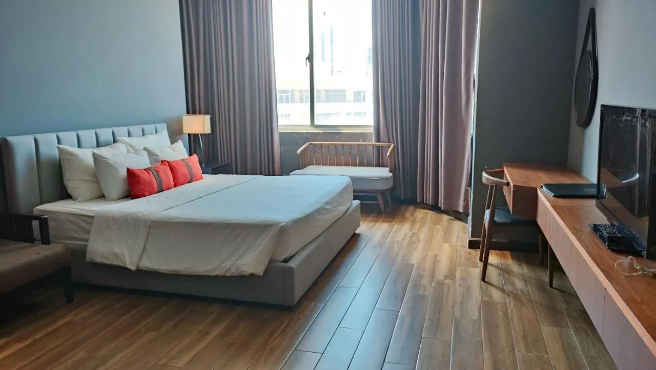 The Light Hotel Nha Trang